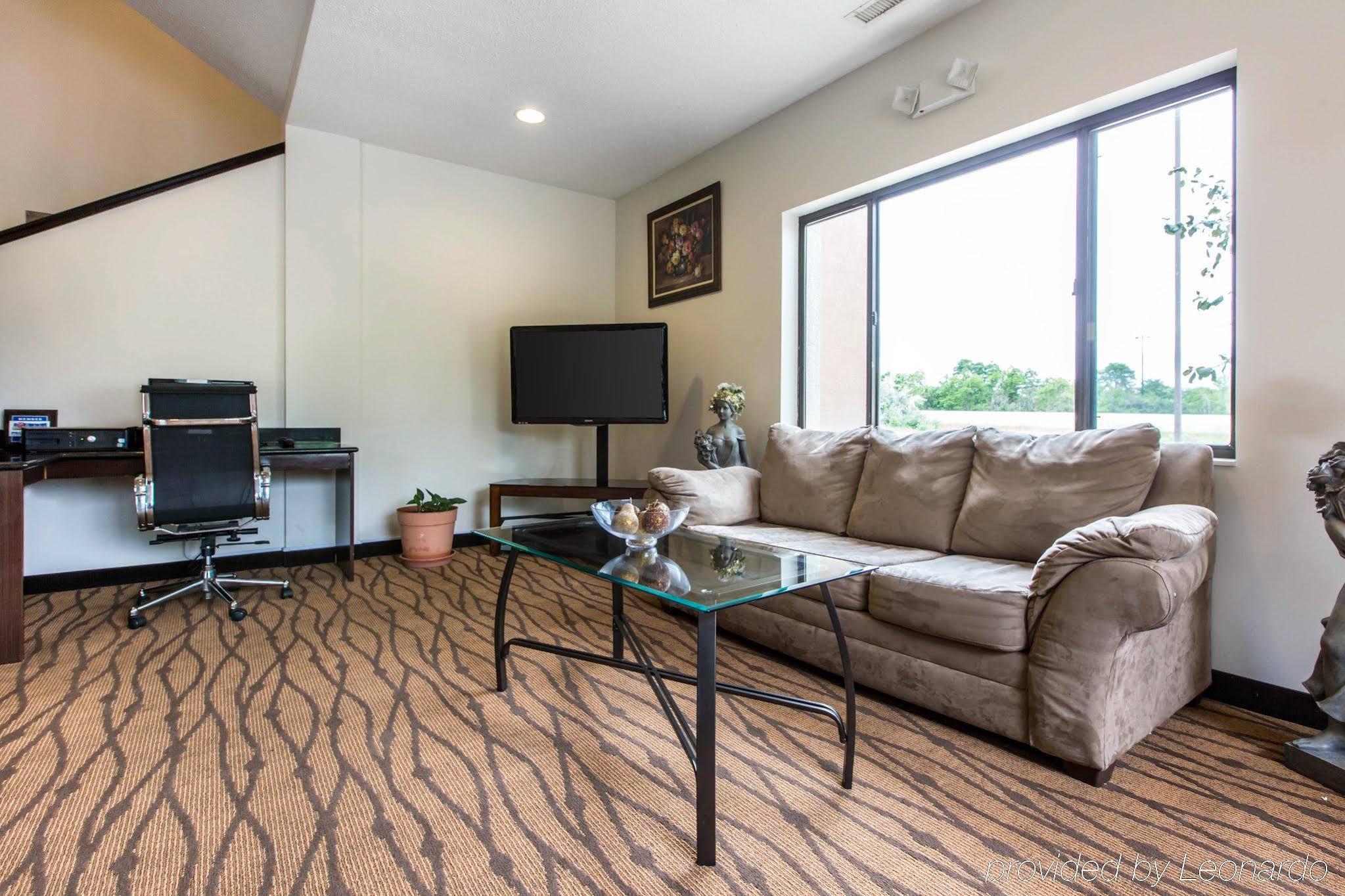 Econo Lodge Inn & Suites Peoria Illinois מראה חיצוני תמונה