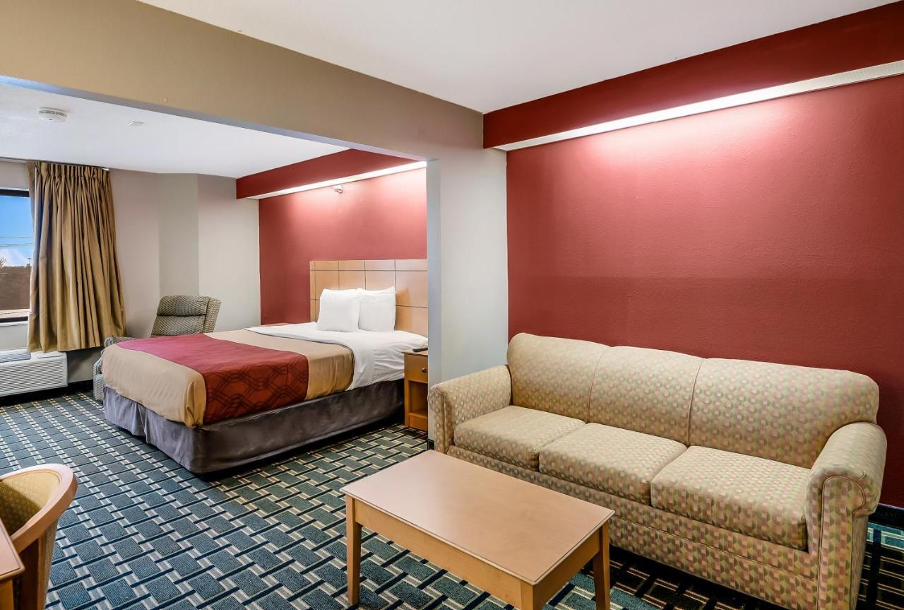 Econo Lodge Inn & Suites Peoria Illinois מראה חיצוני תמונה