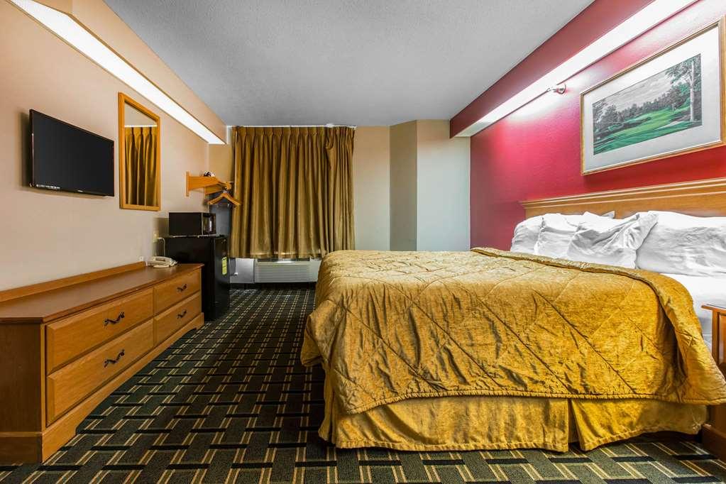 Econo Lodge Inn & Suites Peoria Illinois חדר תמונה
