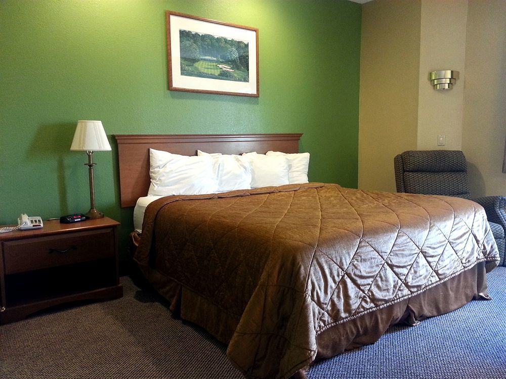 Econo Lodge Inn & Suites Peoria Illinois מראה חיצוני תמונה